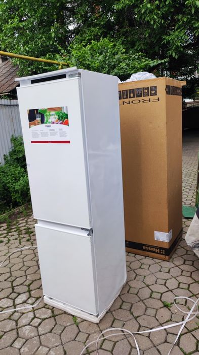 Новый холодильник Hansa