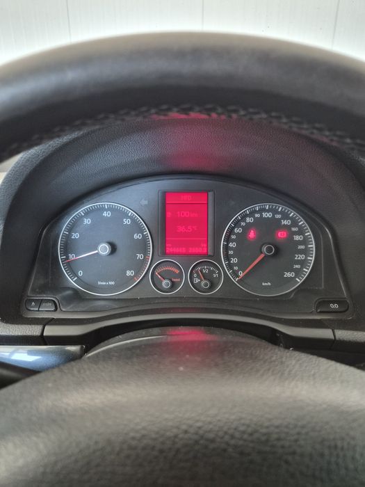 Vând volkswagen golf 5 1.4tsi(GT)177cp