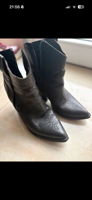 Ciocate din piele