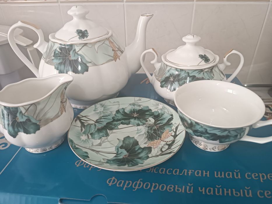 Продам чайный сервиз
