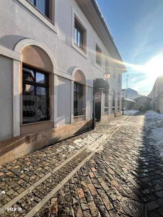 Investitie Premium: Bistro, Casa si Birouri in Centrul Istoric