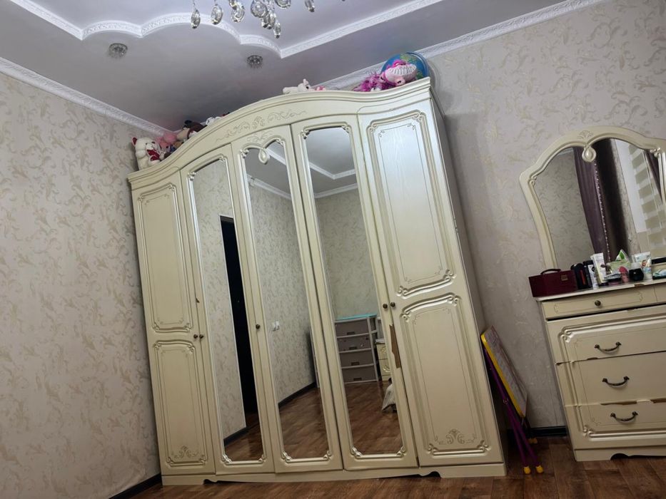 Продам шифонер б/у в хорошем состояние