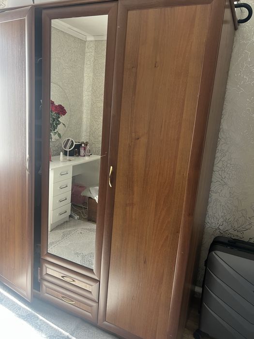 Продам шкаф 55000 тг