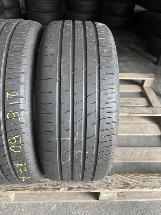 2 anvelope vara 215/50/17 Momo DOT 2020!