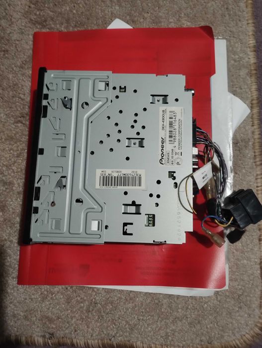 Авто CD плеър Pioneer DEH-4300UB