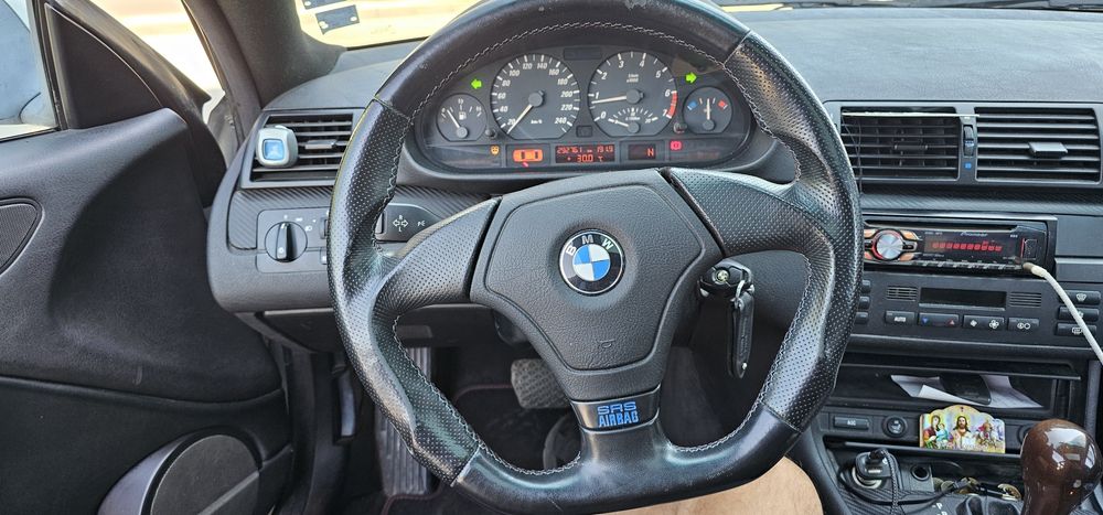 BMW 320 купе 150кс