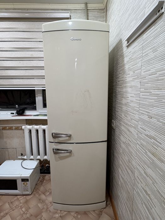 Холодильник продается