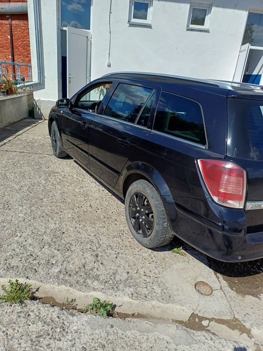 Vând Opel astra h
