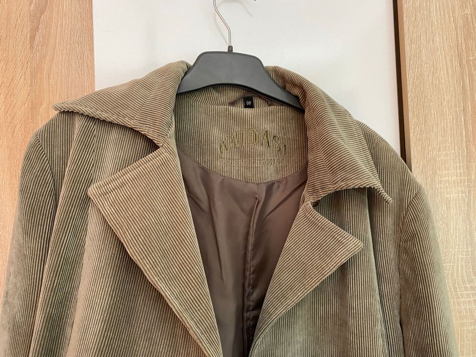 Манто размер 46 в добро състояние