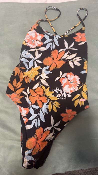 Roxy s размер бански