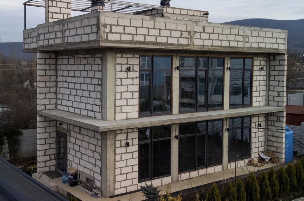 Строительная бригада из Узбекистана