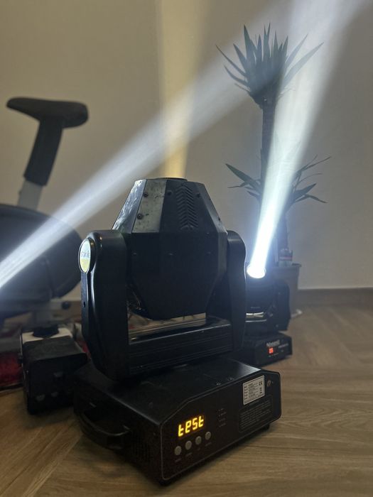 2 Moving-Head ~ Stairville MV250H , în stare bună!