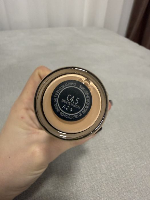 MAC Studio Fix Fluid SPF 15 – C4.5