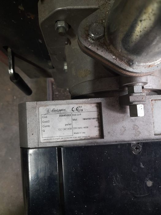 Cazan pelet Lamborghini