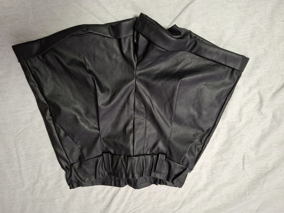 Дамски къси панталони