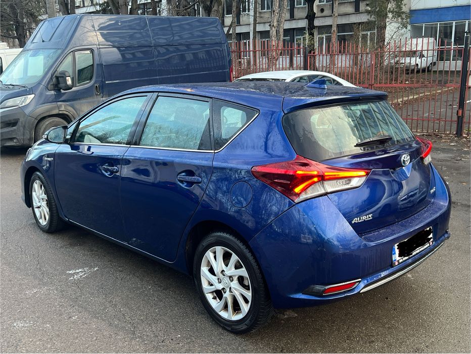 Toyota Auris 2017 automat hibrid benzina