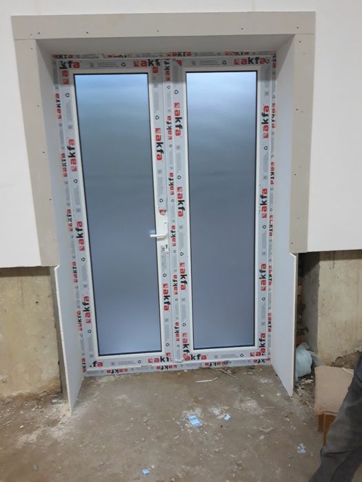 Akfa,Ekopen,Alutex.Steklyannie peregorodki 10mm