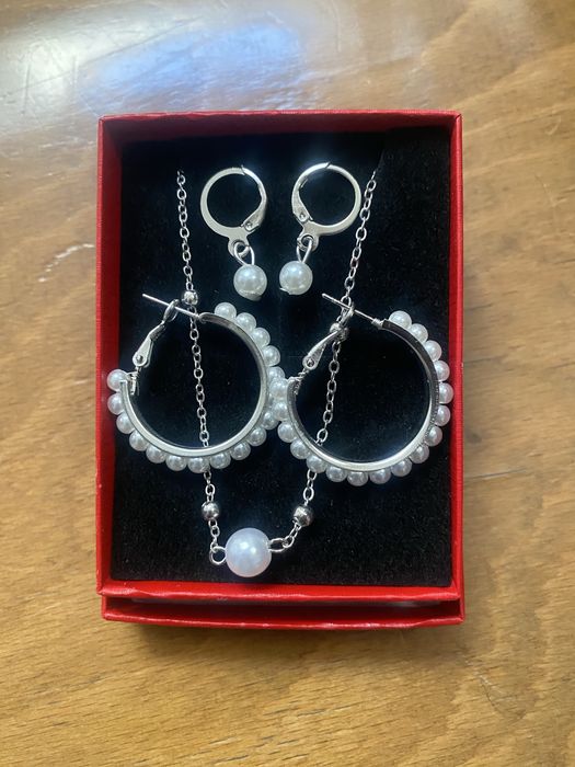 Set lantisor si cercei cu perlute