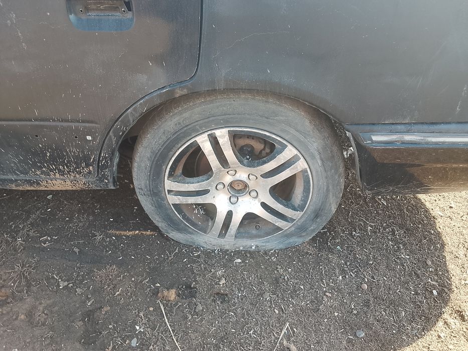 Продам титанку размер 16