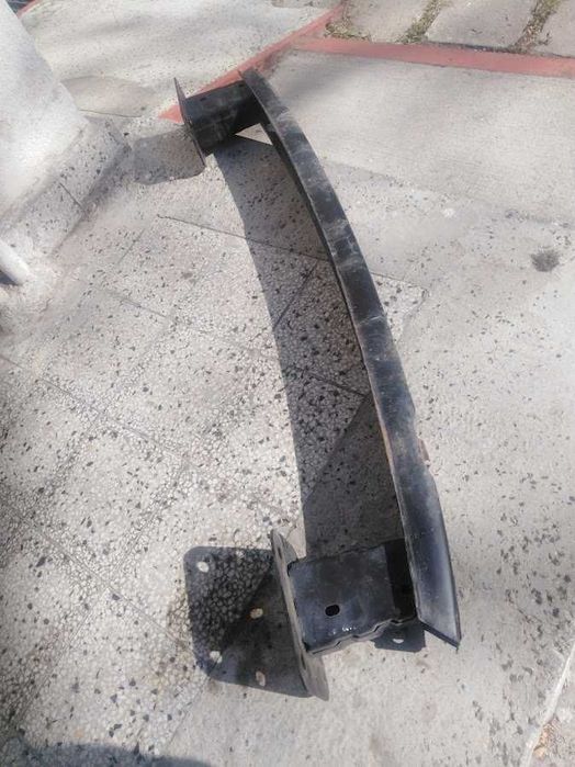 Продавам задна греда, броня Форд Куга 136к.с.