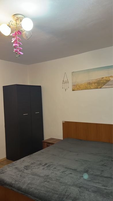 Inchiriez garsoniera vis-a-vis METROU Lujerului