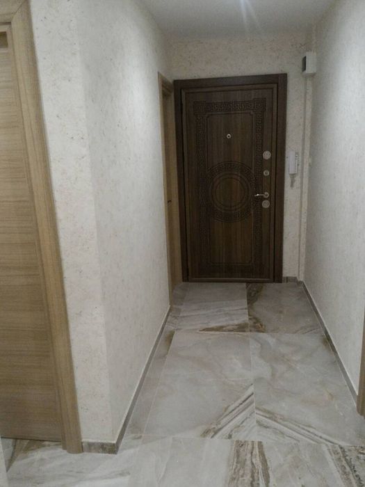 Продава се Двустаен апартамент в Ботевград - 74 кв.м за 1379 €/кв.м - Снимка #3