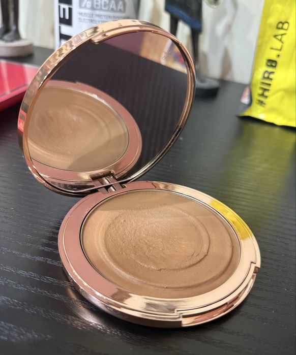 Charlotte Tilburry Beautiful Skin Sun-Kissed Glow Bronzer 2 medium