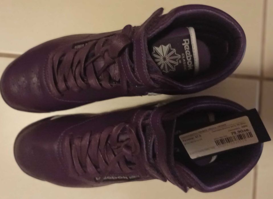 Нови,кожени,дамски маратонки 37.5 Reeboc Classic