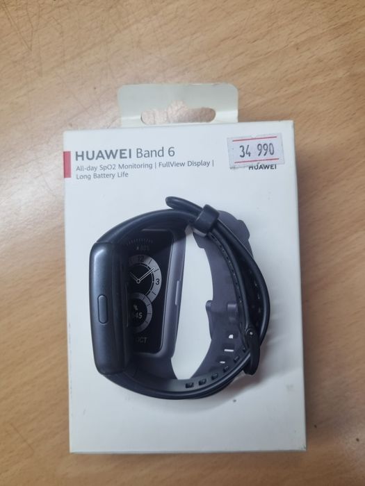 Смарт-часы Huawei Band 6