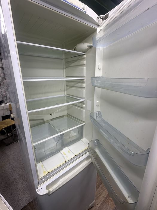 Холодильник индесит