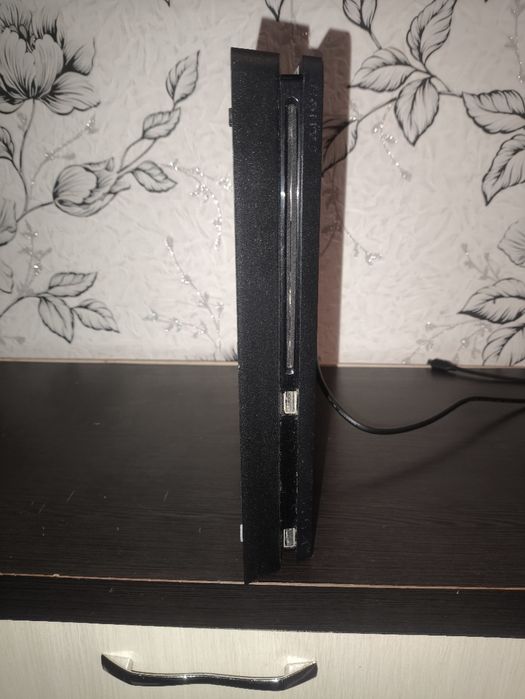Срочно Playstation 4