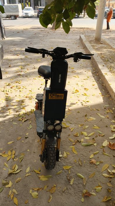 Продаю мощный электросамокат EVRO Kugoo M5 Pro ( Права не нужны )