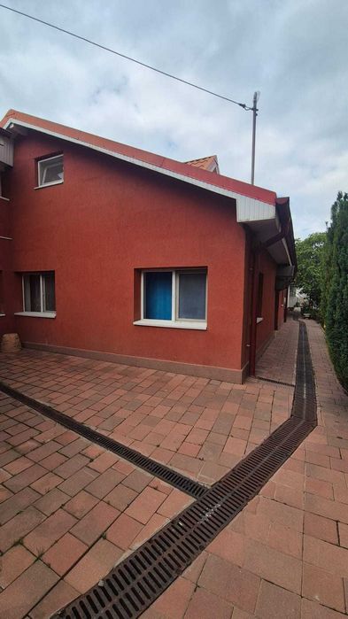 Vand casa zona ultracentral