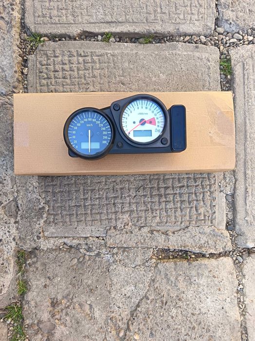 BORD / suzuki gsxr 600 / 750 SRAD