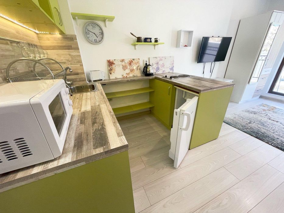 Дава се под наем Едностаен апартамент в Варна, Бриз - 35 кв.м за 450 € - Снимка #1