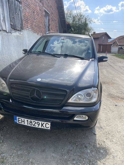 Мерцедес ML 270 facelift 2004 г за повече инф пишете или позвънете !!