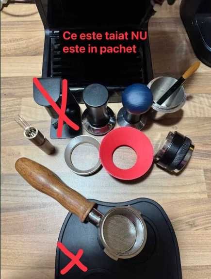 Espressor manual DeLonghi ECP3121BK + Garantie + Accesorii extra