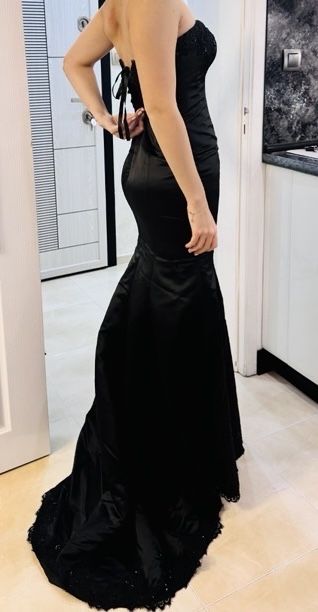 Дизайнерска официална рокля