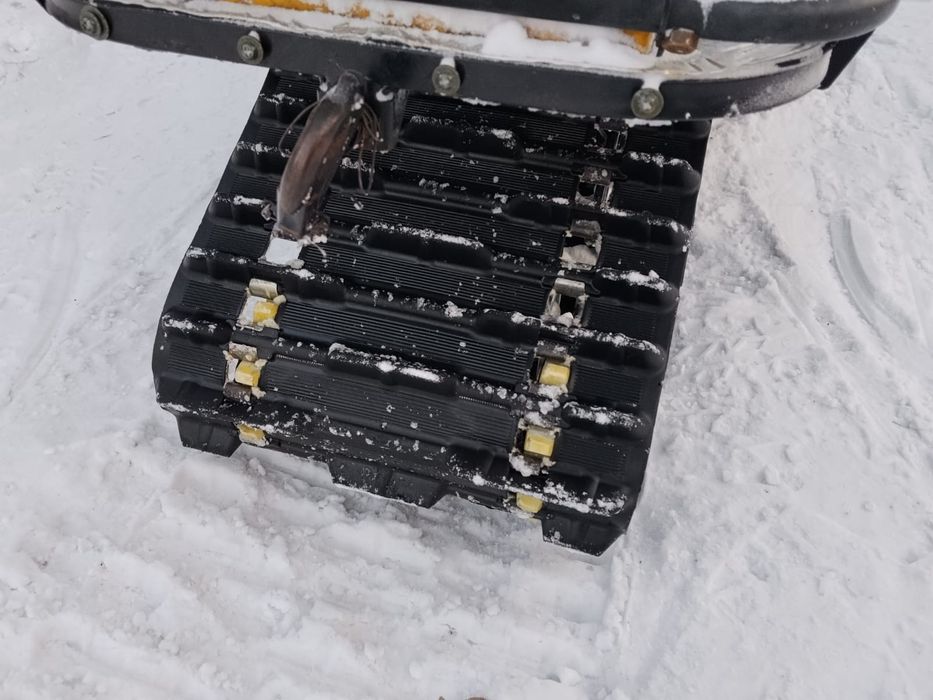 Продам снегоход на ходу