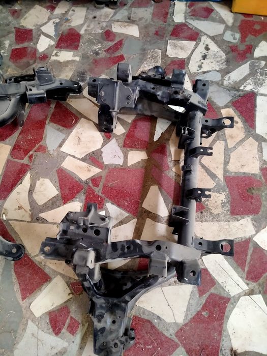 Запчасти на Митсубиси Паджеро 4