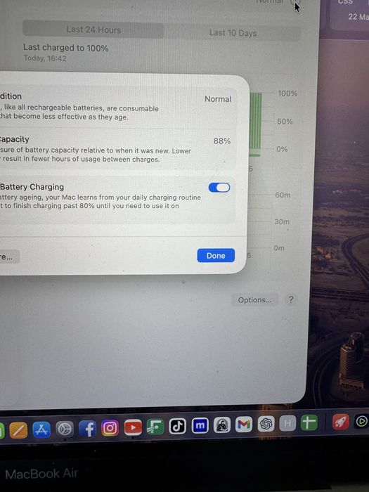 Macbook air M1 много запазен