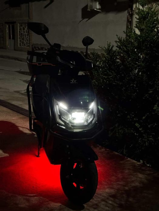 Skutr arkmoto ___