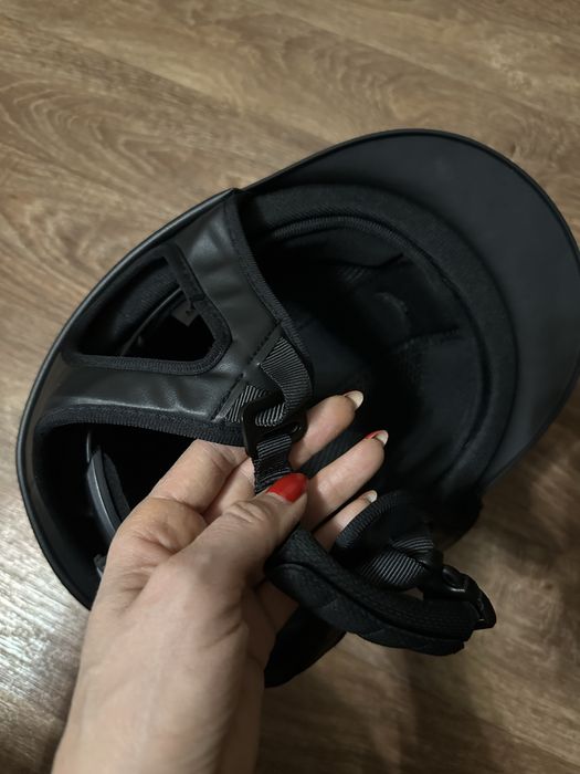 Шлем для верховой езды