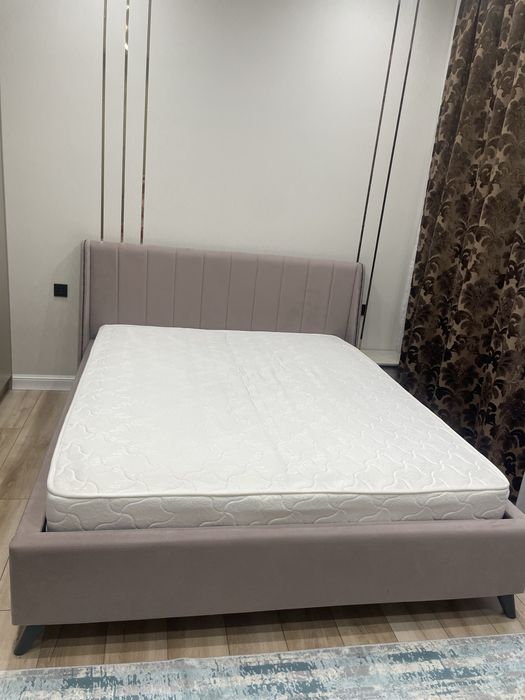 Кровать с ортопедическим матрасом