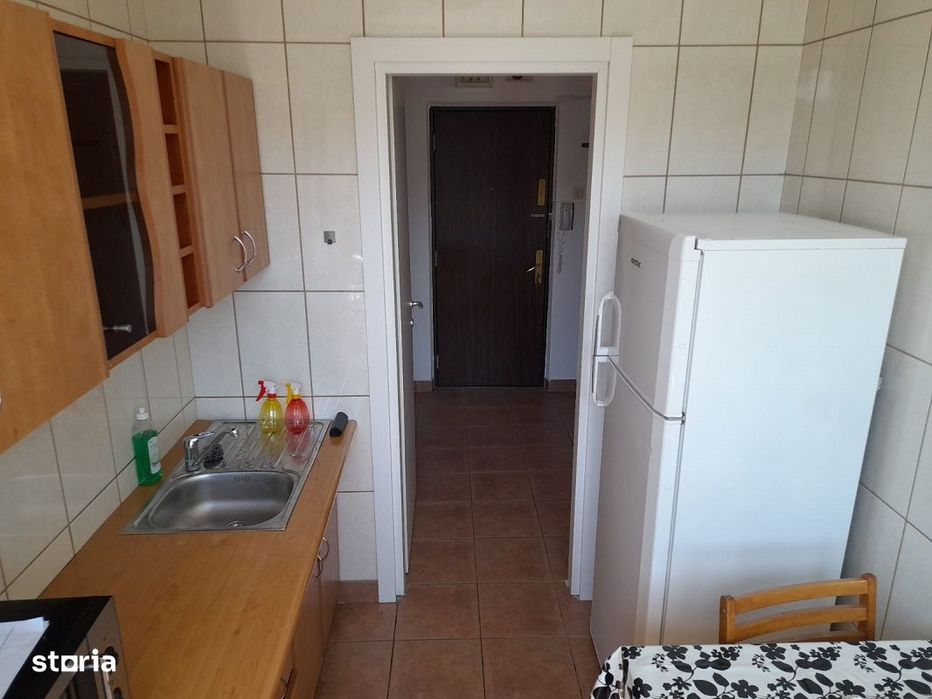 2 cam. Militari-Lujerului, bloc anvelopat.