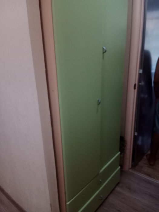 Продам шкаф недорого