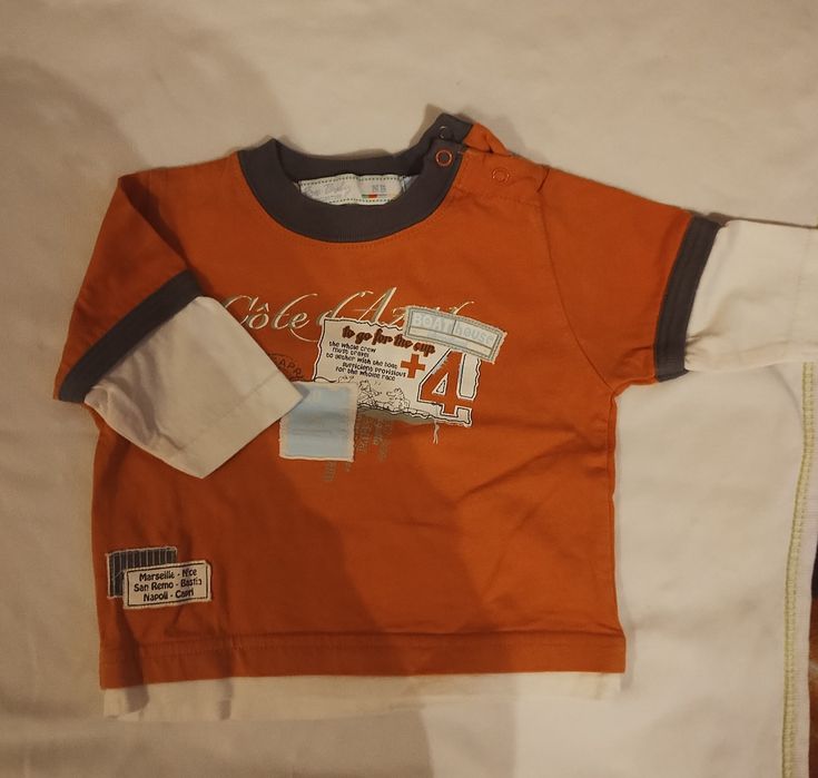 Бебешки дрешки и буйки