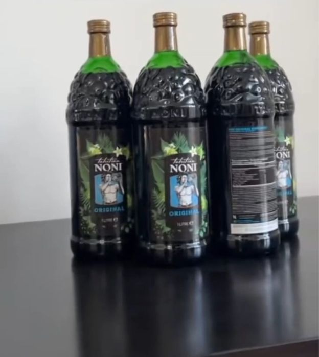 Vand suc de Noni Original.