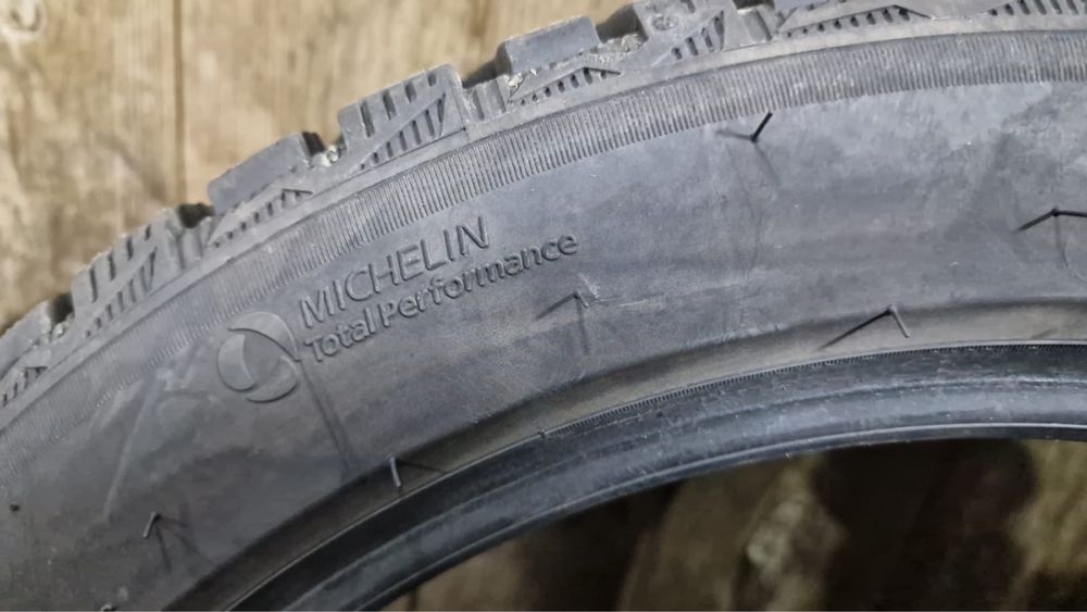 Шины Michelin 235 45 R18
