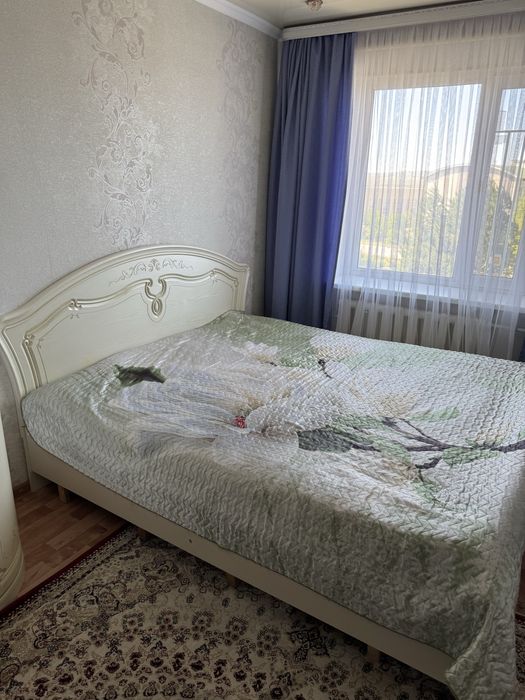Срочно продается спальный гарнитур